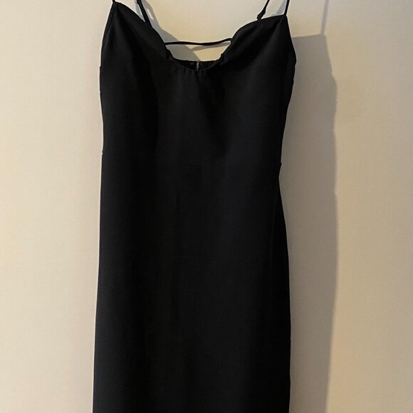 Abercrombie & Fitch Strappy Halter Midi Dress in Black - Picture 2 of 2